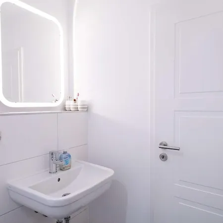 Apartment Seaside - 4